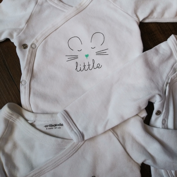 Bundle of 4 Onesies with matching bottoms - Picture 6 of 8
